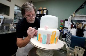 Supreme Court hands narrow win to Christian baker over gay couple dispute