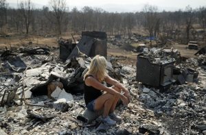 Crews make progress battling Southern California wildfire