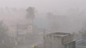 2 killed as Cyclone Titli smashes eastern India