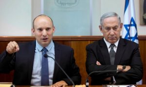 Israel set for early elections after cabinet breaks up, source says