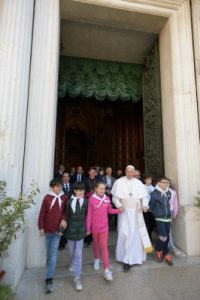 Pope sets out to consolidate progress with Muslim world