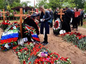 Russian servicemen ‘averted planetary catastrophe’ during nuclear submarine accident, military official claims at funeral