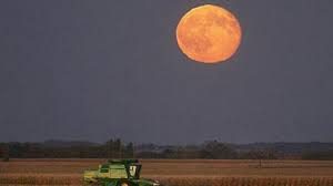 Full Harvest Moon Will Illuminate The Night Sky On Friday The 13th & This Combo Will Not Happen Again Until August 13, 2049