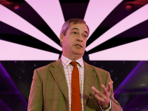 Farage Fears Boris Will Sell out Brexit, Throw Country into Crisis by May
