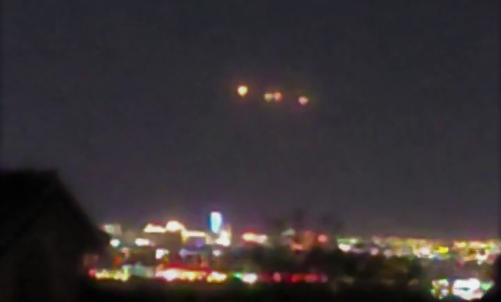 ‘Mysterious Lights’ seen hovering over night sky of Las Vegas valley