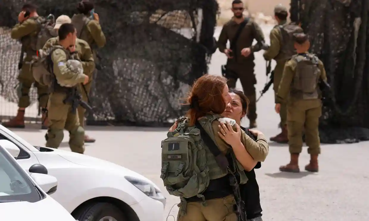 Three Israeli soldiers shot dead on Egyptian border