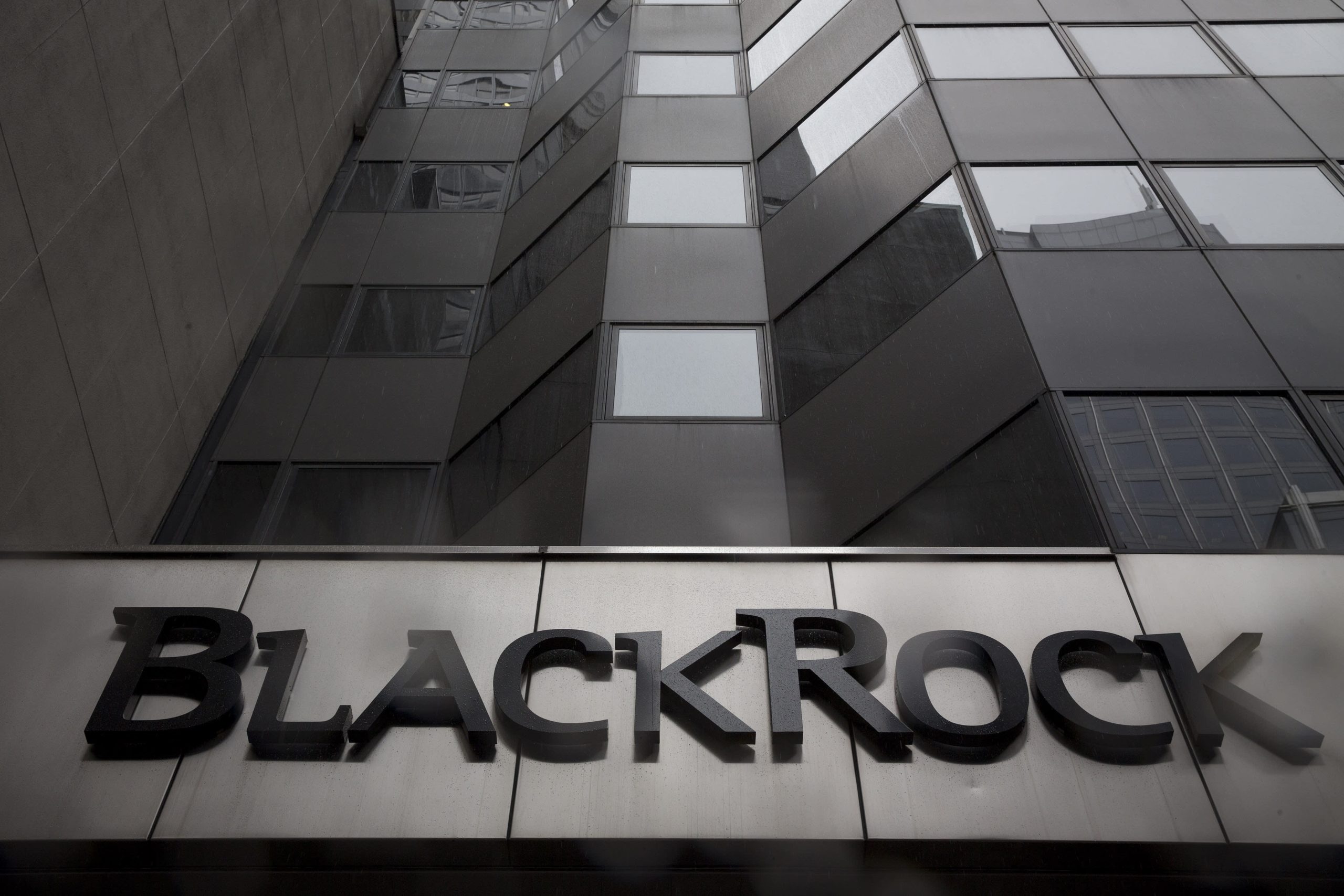 BlackRock Recruiter Claims Senators Can Be ‘Bought’ For $10k, War ‘Good For Business’: O’Keefe