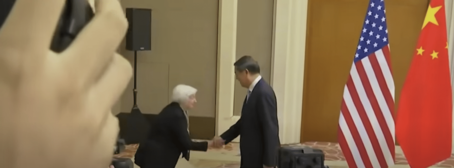 Treasury Secretary Janet Yellen ridiculed for BOWING multiple times to China’s vice-premier