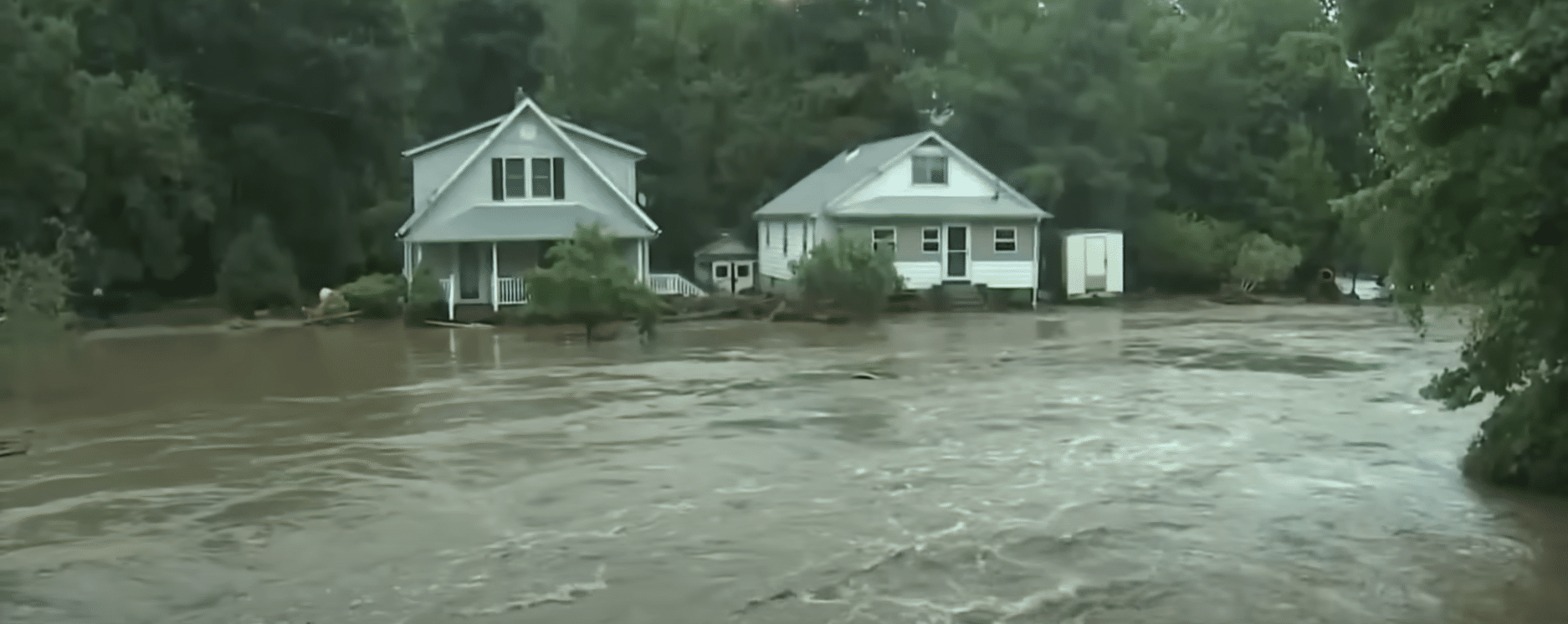 NYC experiencing 1-in-1000 year catastrophic flooding trapping drivers and damaging roads