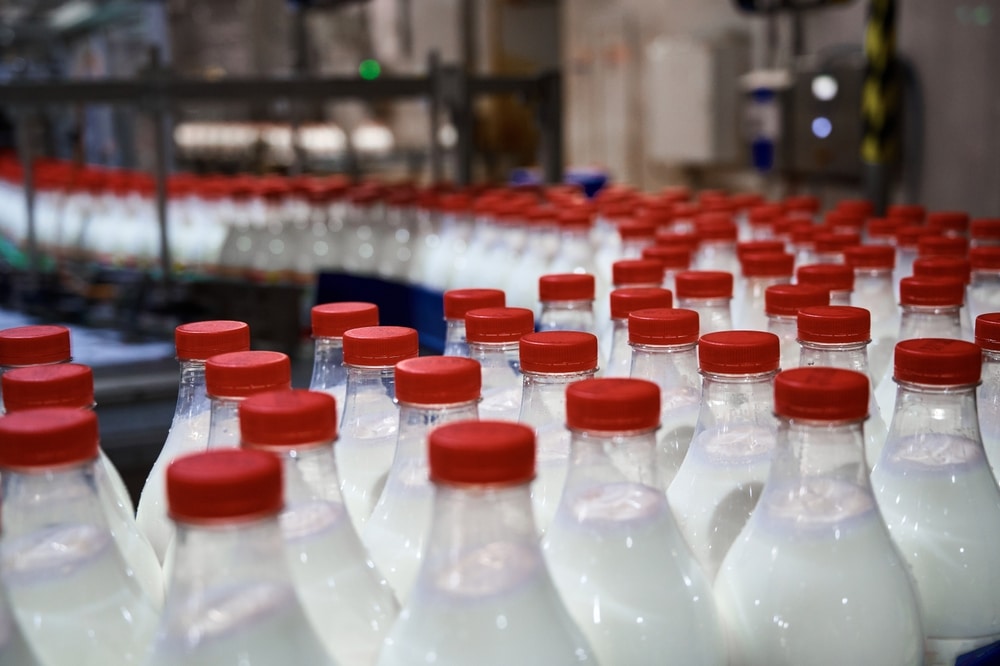 Food Control: WHO expresses “Great Concern” after bird flu virus discovered in milk