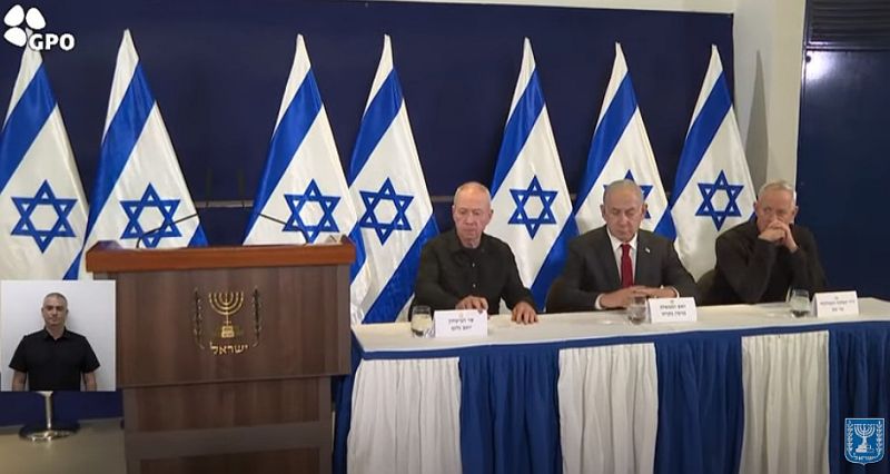War Cabinet Minister Benny Gantz, Cabinet Observer Gadi Eisenkot Abandon Government