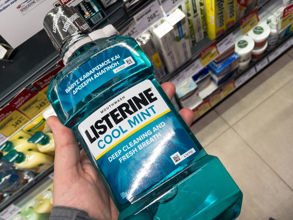 POISON WAR: Scientist warns daily use of Listerine Cool Mint mouthwash may increase risk of two deadly cancers