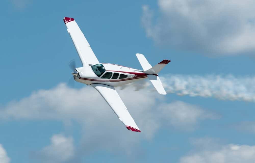 Another plane has crashed! 2 killed in small plane crash at metro Atlanta airport