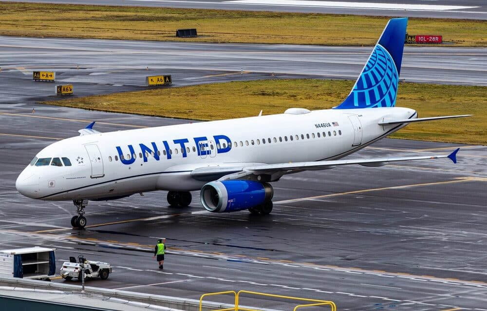 United Airlines flight evacuated after engine issue reported