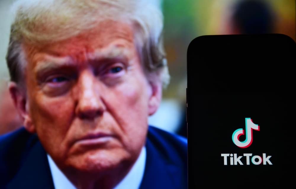 Trump signs executive order outlining plans for government to purchase TikTok
