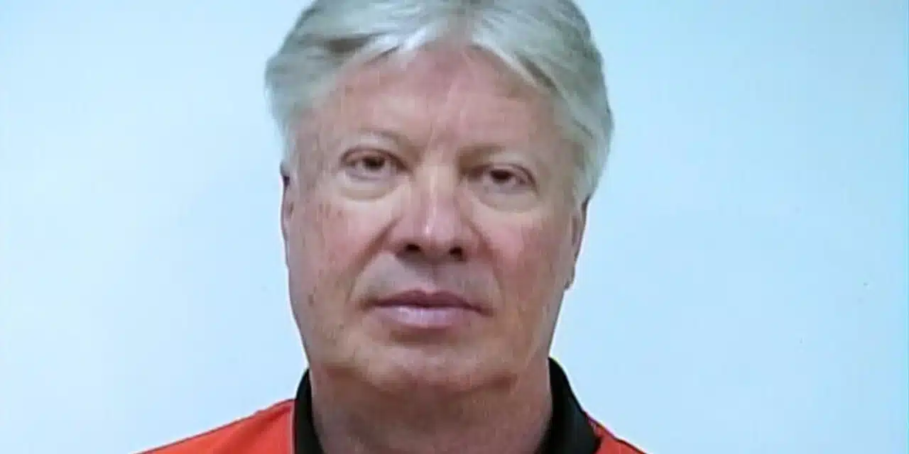 Former Megachurch Pastor Robert Morris has turned himself in on child se**al abuse charges