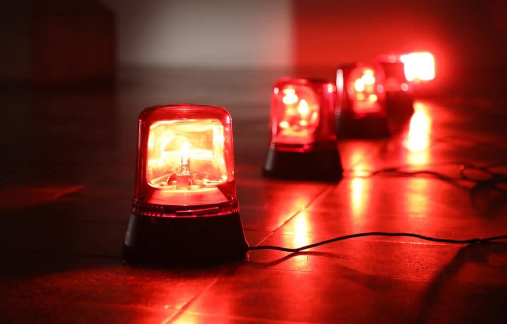 Economists warn that 5 recession indicators are now raising alarm