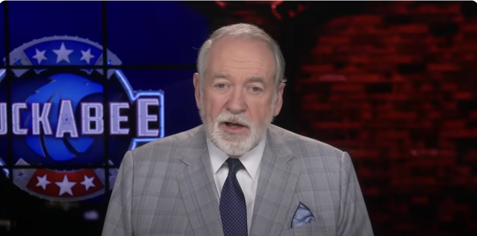 Mike Huckabee threatens to declare Israel does not welcome Christians over Jerusalem’s failure to approve tourist visas for evangelical missions