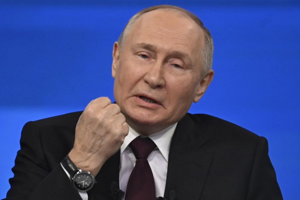 Putin warns that any foreign troops deployed to Ukraine would be legitimate targets