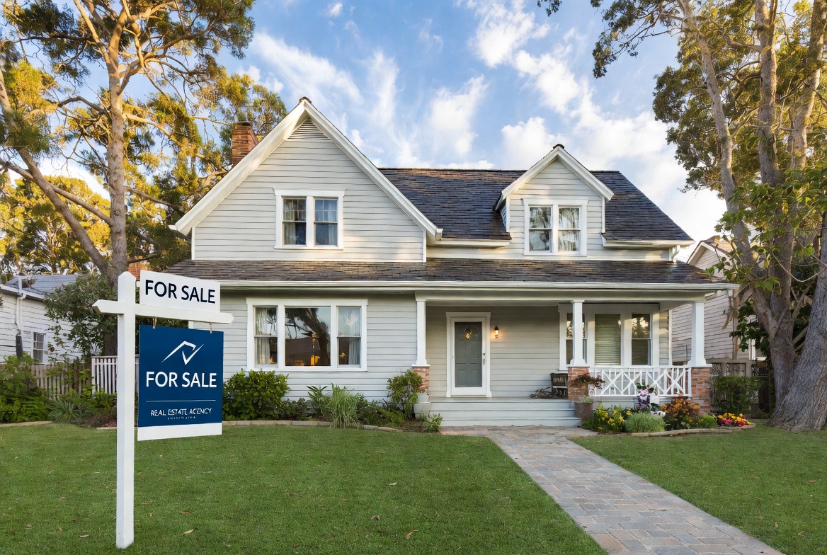 Alarms ring in housing sector as half of all US homes fall in value — largest drop since the Great Recession