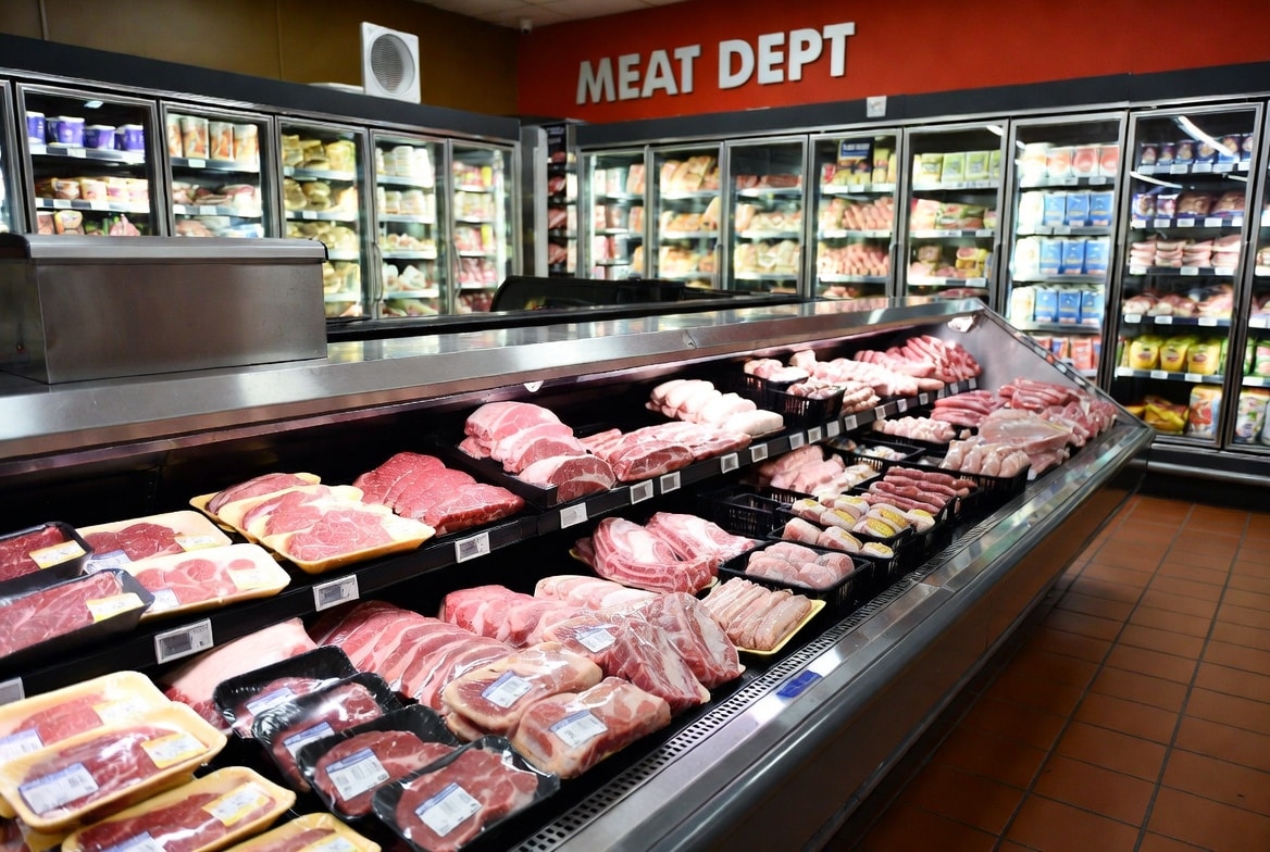 Cloned meat will soon enter Canadian grocery stores without safety reviews or labeling