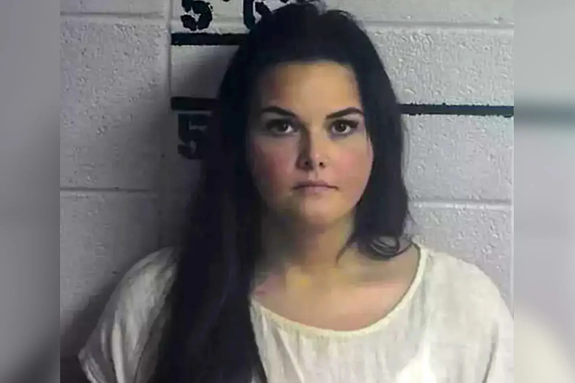 Married school teacher sent to prison after se***lly abusing teen— then asking him to kill her husband