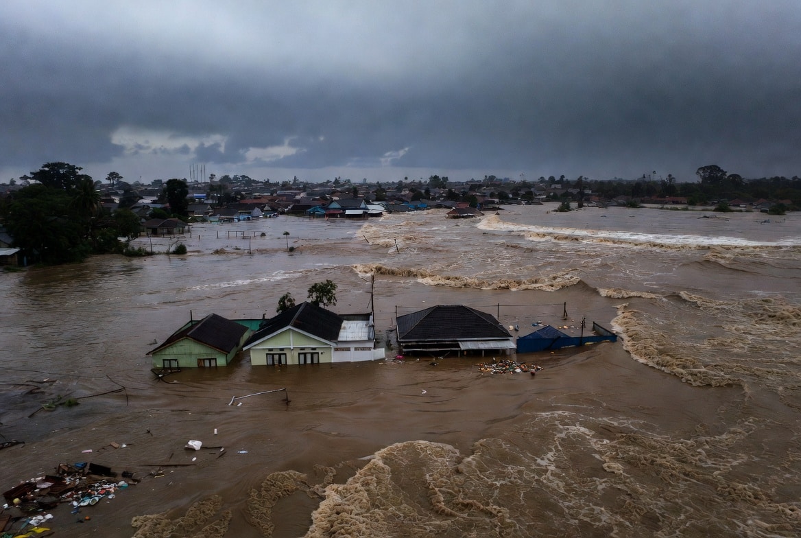 Indonesia flooding disaster leaves over 600 dead, and hundreds missing