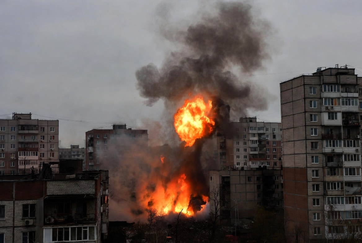 Putin unleashes hell on Kyiv a day before Trump & Zelensky’s crunch peace summit