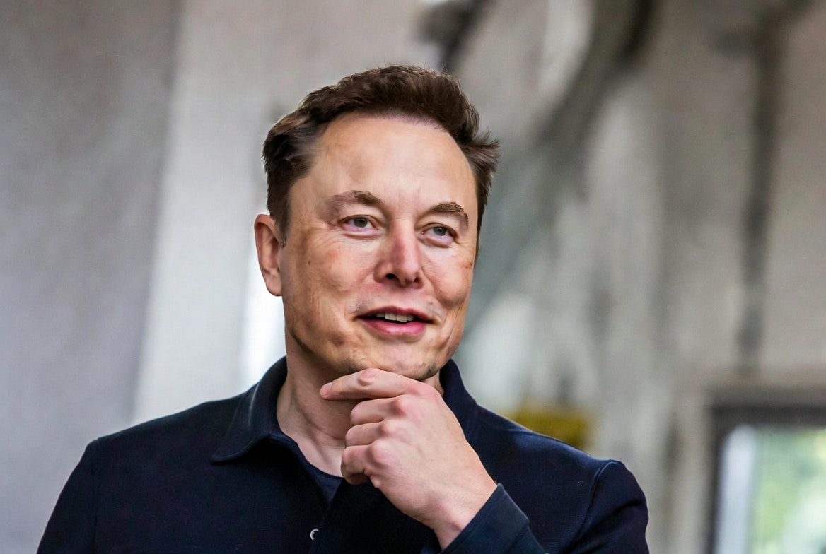Elon Musk warns that money will ‘disappear’ in the future as AI makes work (and salaries) irrelevant