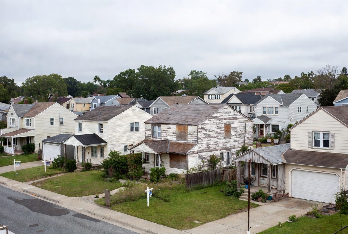 Banks seize 367,000 homes as housing pain spreads across US… and it is about to get much worse