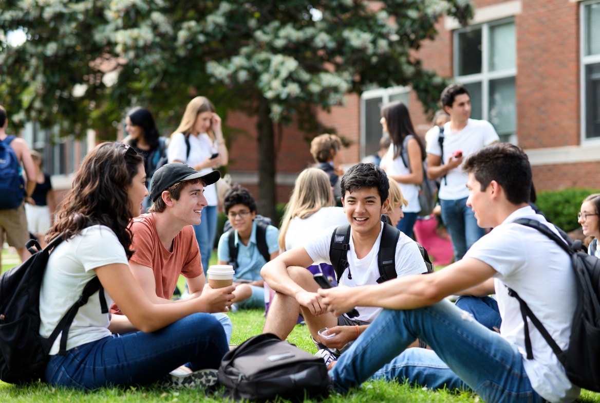 Gen Z students arriving to college unable to even read a full sentence