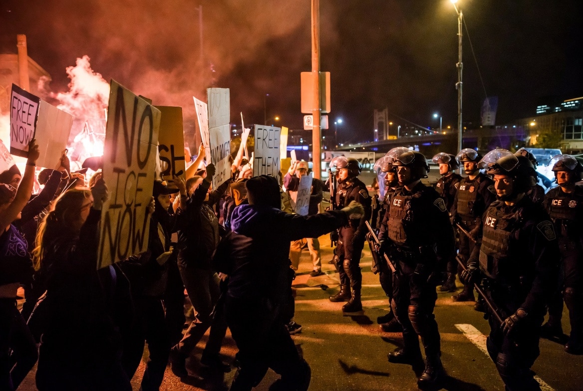 MN Authorities Ordered to ‘Stand Down and Surrender’ to Federal Officers as Anti-ICE Protests Intensify