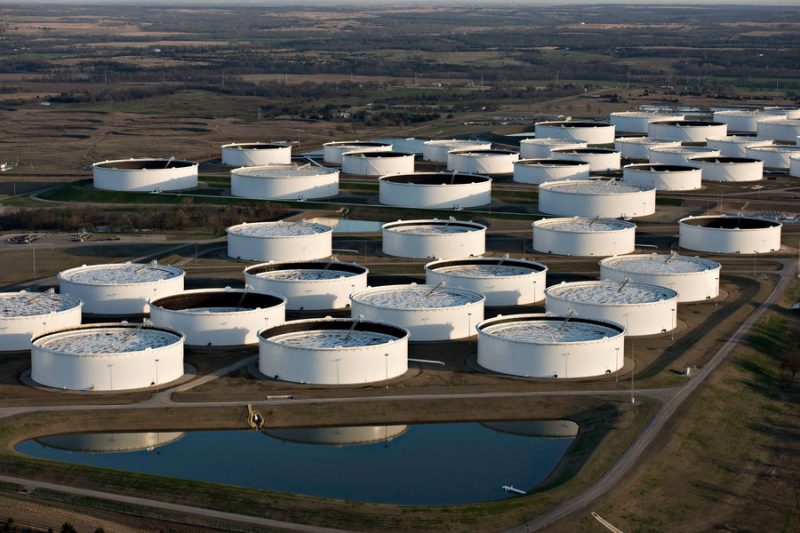 U.S. oil inventories at Cushing storage hub fall to lowest in a decade