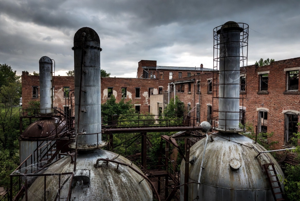 Bourbon distillers are filing for bankruptcy as sector collapses