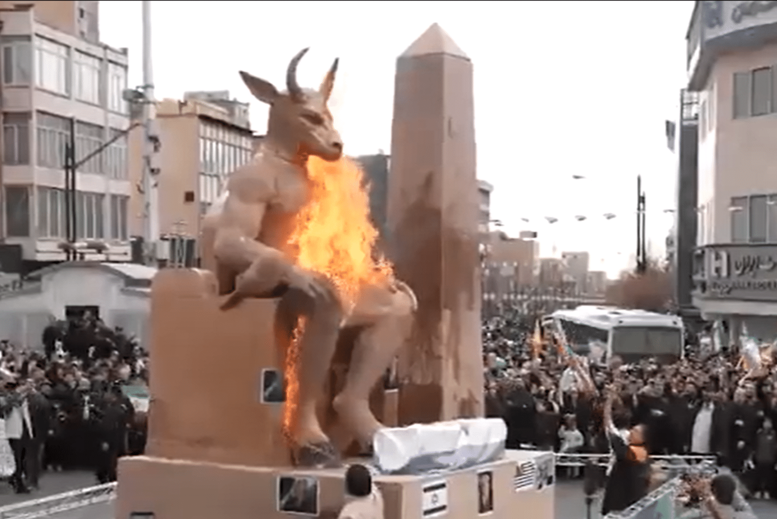 Towering Baal Statue Set on Fire in Iran Amid Roaring Crowds